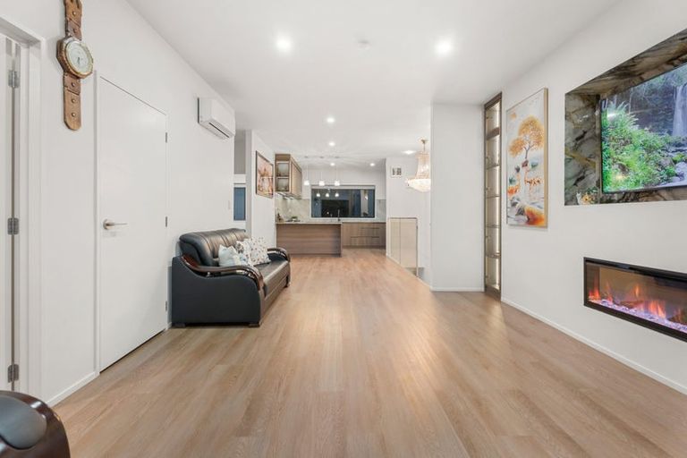 Photo of property in 137 Keri Vista Rise, Papakura, 2110
