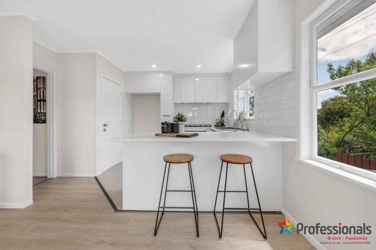 Photo of property in 27 Takanini Road, Takanini, 2112