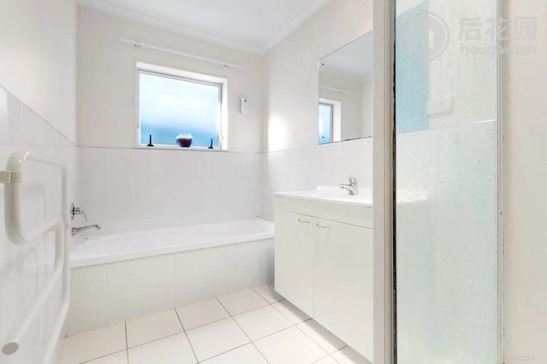 Photo of property in 1 Mandival Avenue, Flat Bush, Auckland, 2019