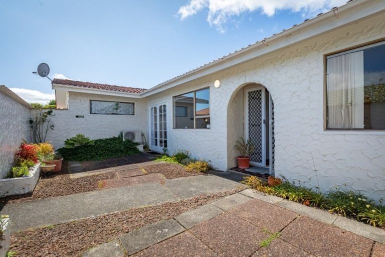 Photo of property in 29 Sylvan Avenue, Waikanae, 5036