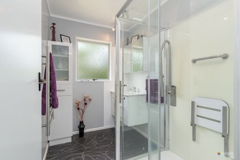 Photo of property in 11a Mangaroa Hill Road, Maoribank, Upper Hutt, 5018