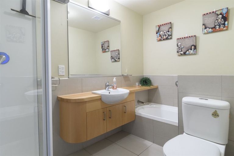 Photo of property in 1/1086 Papamoa Beach Road, Papamoa Beach, Papamoa, 3118