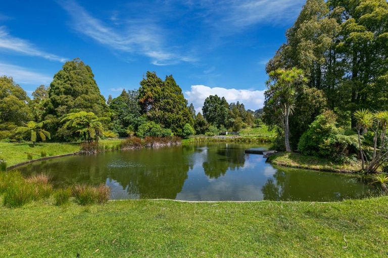 Photo of property in 278a Forest Hill Road, Waiatarua, Auckland, 0612