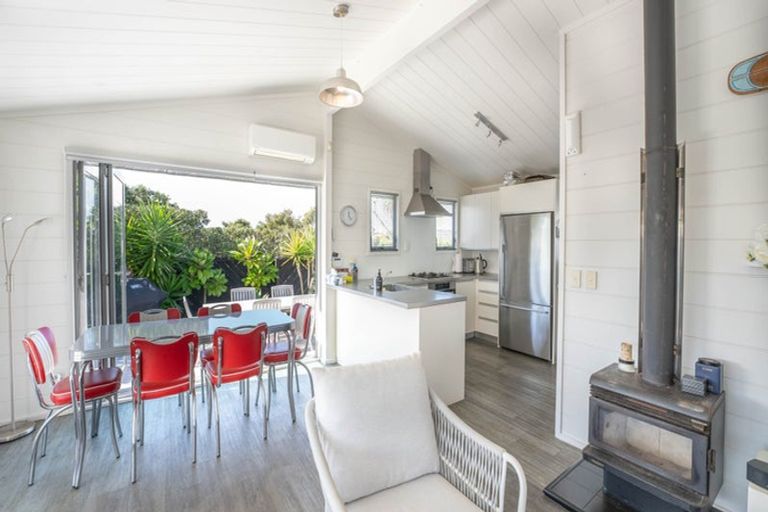 Photo of property in 3 Ruby Cove, Omaha, 0986