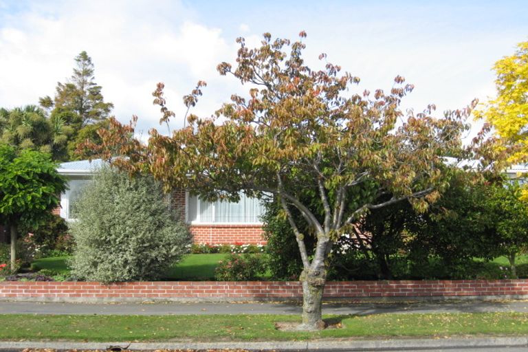 Photo of property in 42 Grahams Road, Ilam, Christchurch, 8041