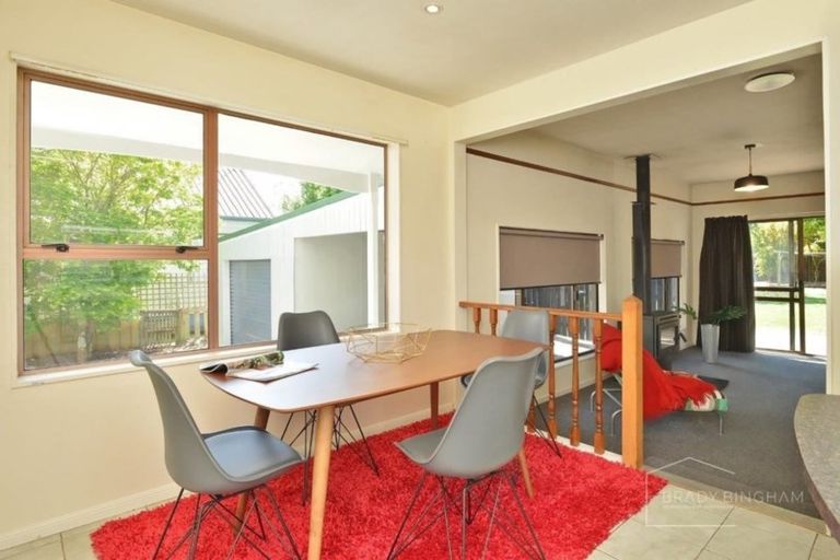 Photo of property in 82 Victoria Street, Carterton, 5713