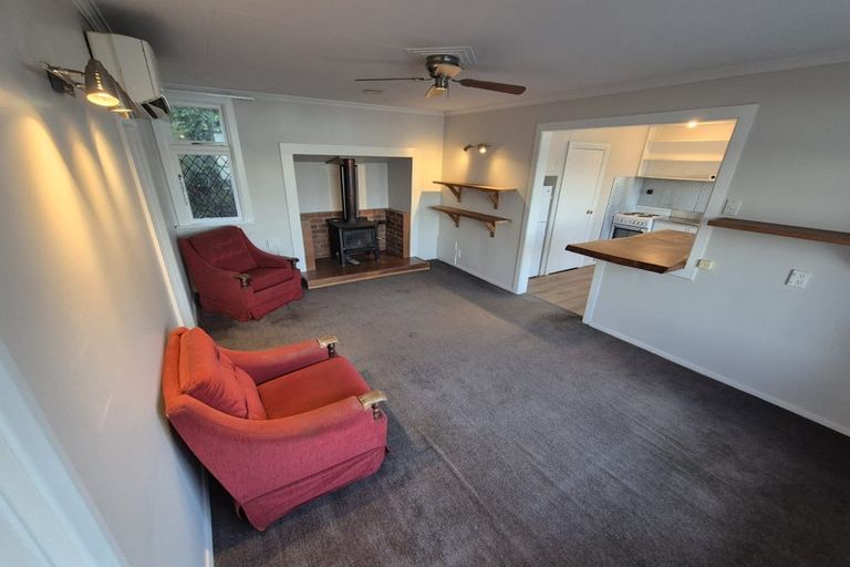 Photo of property in 1 Aramoana Road, Careys Bay, Port Chalmers, 9082