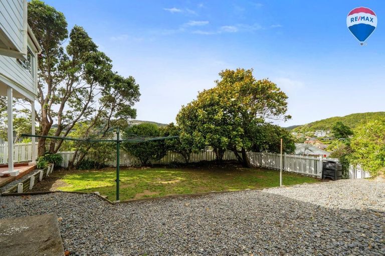Photo of property in 39 Thurleigh Grove, Karori, Wellington, 6012