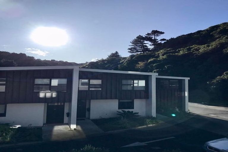 Photo of property in 11 Rua Kai Way, Brooklyn, Wellington, 6021
