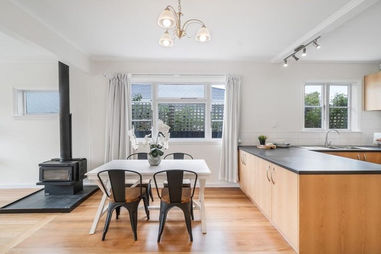 Photo of property in 21 Young Street, Somerfield, Christchurch, 8024