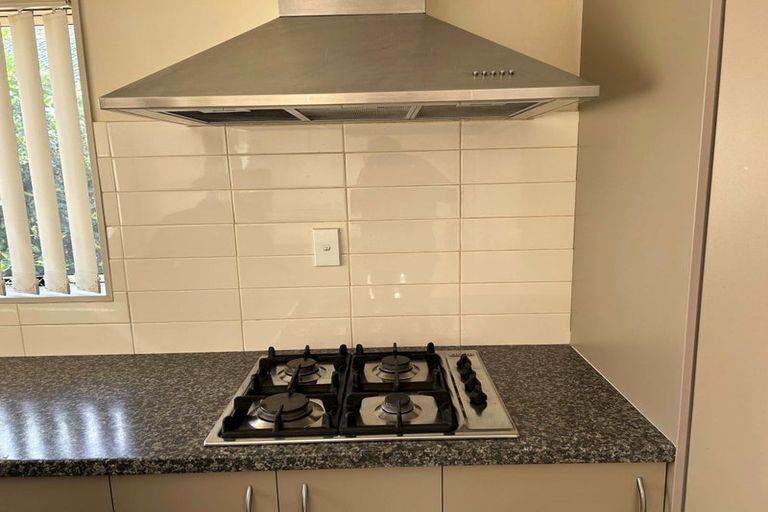 Photo of property in 2/168 Rangitoto Road, Papatoetoe, Auckland, 2025