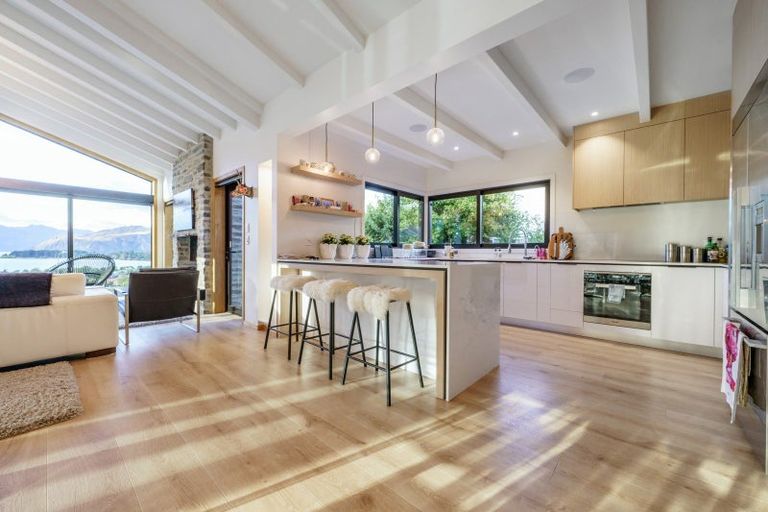 Photo of property in 22 Aspiring Terrace, Wanaka, 9305