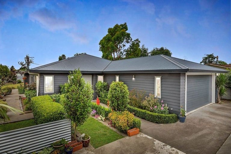 Photo of property in 50 Brooklyn Road, Carterton, 5713