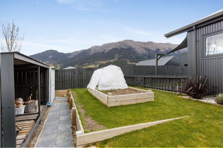 Photo of property in 12 Swan Street, Lake Hawea, Wanaka, 9382