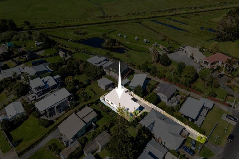 Photo of property in 1a Edwards Street, Waihi Beach, 3611