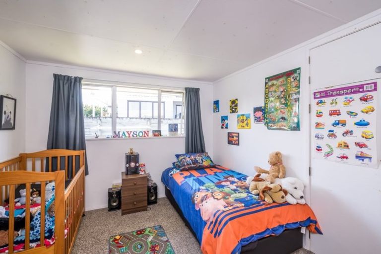 Photo of property in 15 Campbell Avenue, Paraparaumu, 5032