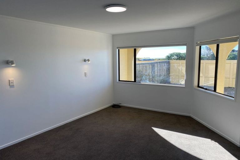 Photo of property in 207b Marine Parade, Mount Maunganui, 3116
