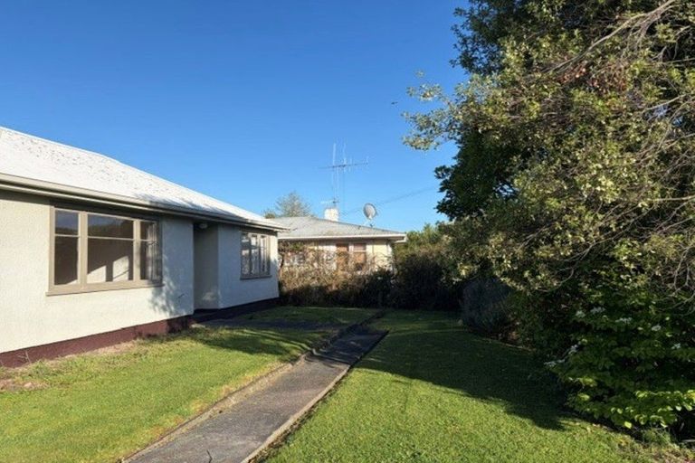 Photo of property in 11 Totara Street, Otaki, 5512
