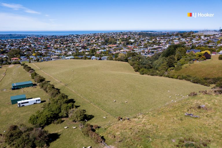 Photo of property in 195 Wakari Road, Helensburgh, Dunedin, 9010