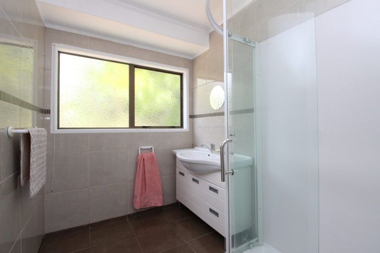 Photo of property in 31 Aronia Way, Goodwood Heights, Auckland, 2105