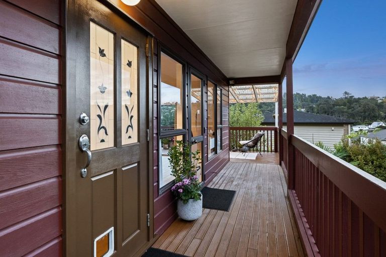 Photo of property in 22 Redfern Lane, Glenfield, Auckland, 0629