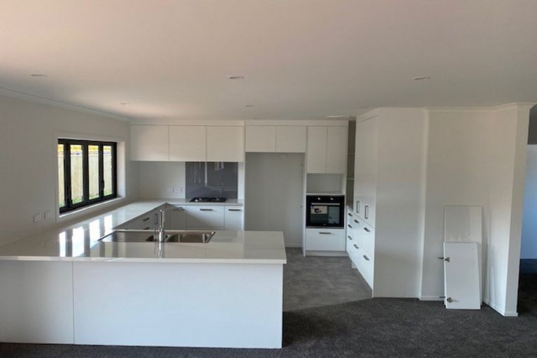 Photo of property in 10 Miles Lane, Carterton, 5713