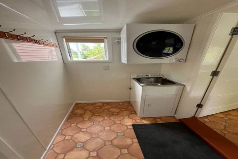 Photo of property in 98 Hobson Road, Lucas Heights, Auckland, 0632