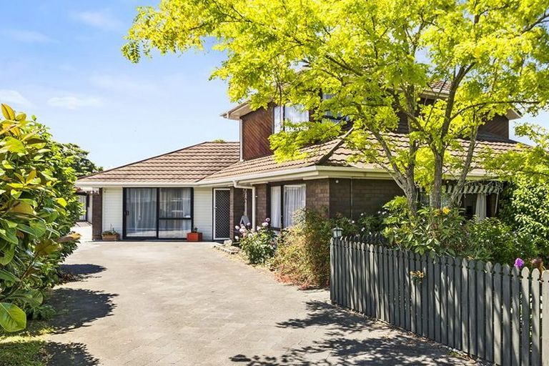 Photo of property in 43 Barnhill Crescent, Pahurehure, Papakura, 2113