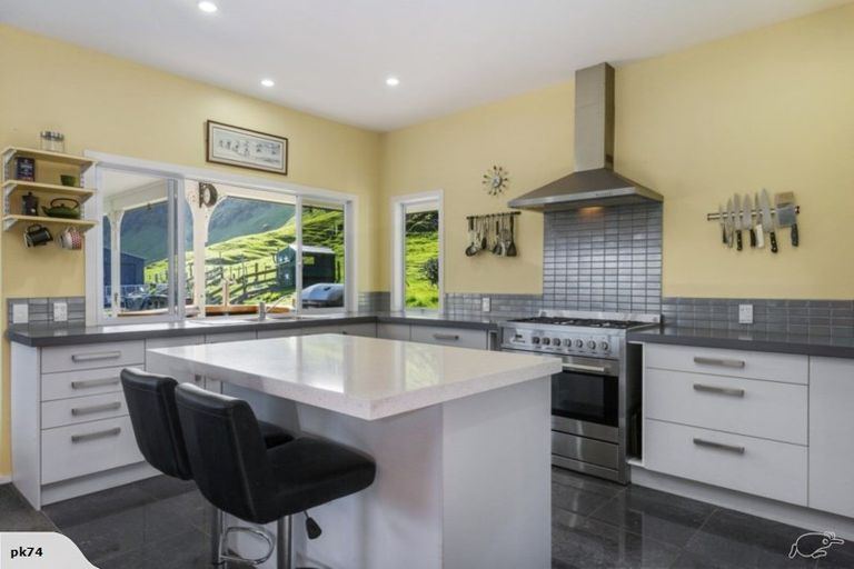 Photo of property in 40 Grant Road, Kinloch, Taupo, 3385