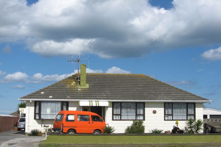 Photo of property in 139 Puriri Street, Castlecliff, Whanganui, 4501