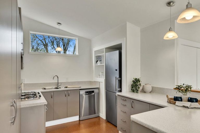 Photo of property in 15 Cholmondeley Avenue, Opawa, Christchurch, 8023