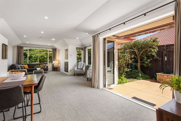 Photo of property in 19 Caleb Place, Northwood, Christchurch, 8051