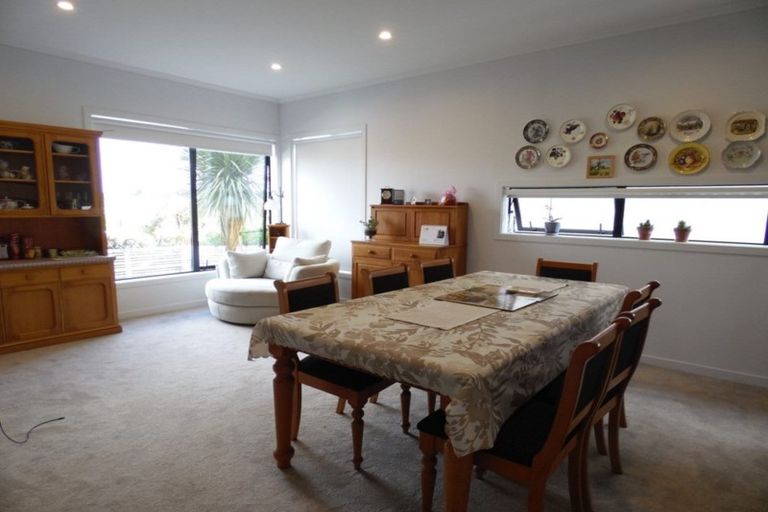 Photo of property in 16 Bomb Point Drive, Hobsonville, Auckland, 0616