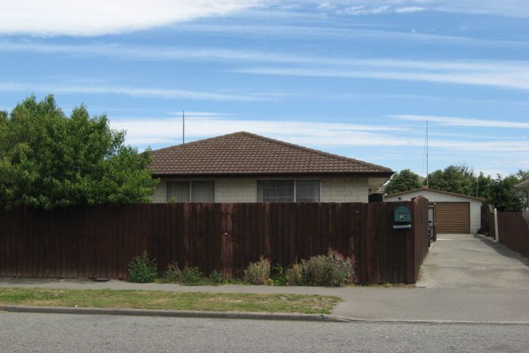 Photo of property in 2/15 Pateke Place, Bromley, Christchurch, 8062