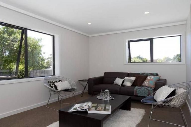 Photo of property in 9 Busby Hill, Havelock North, 4130