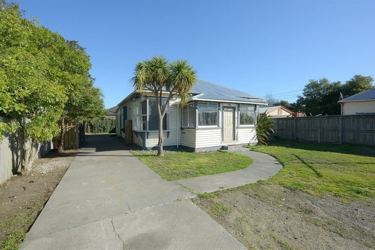 Photo of property in 1/128 Pages Road, Wainoni, Christchurch, 8061