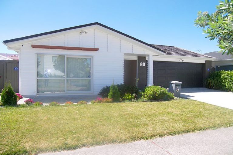 Photo of property in 88 Popokatea Drive, Takanini, 2112