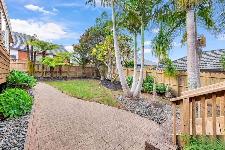 Photo of property in 3 San Fernando Way, Henderson, Auckland, 0612