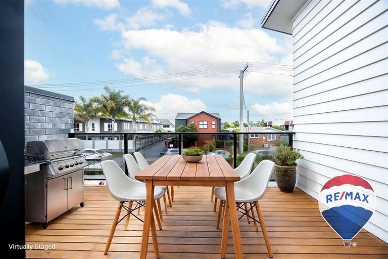 Photo of property in 2/10 Charlemont Street, Whitiora, Hamilton, 3200