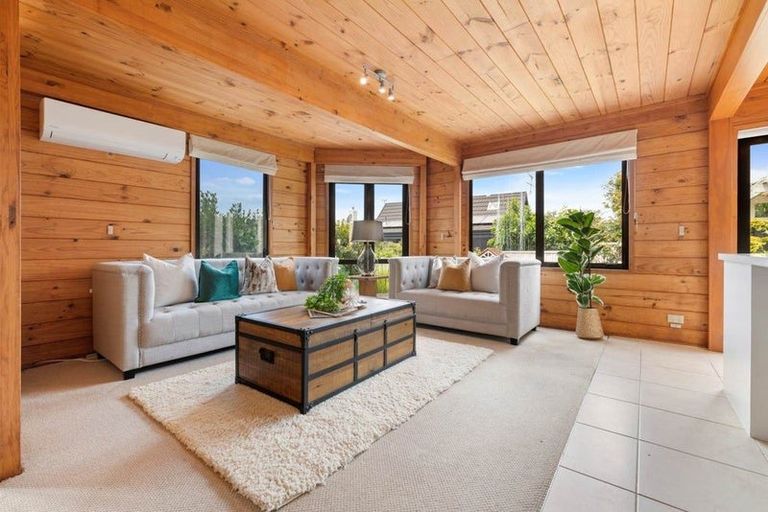 Photo of property in 2/160 Bucklands Beach Road, Bucklands Beach, Auckland, 2012