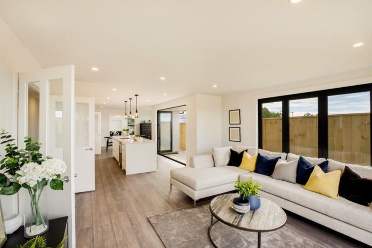 Photo of property in 14 Makete Crescent, Hobsonville, Auckland, 0618