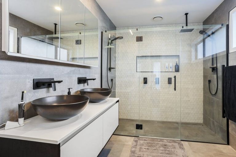 Photo of property in 16 Valour Drive, Rangiora, 7400