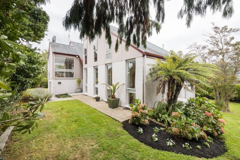 Photo of property in 29 Montgomery Terrace, Hokowhitu, Palmerston North, 4410