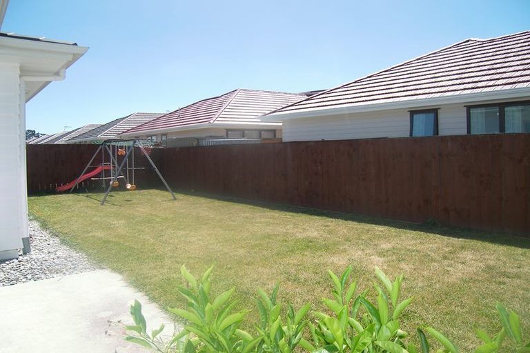 Photo of property in 88 Popokatea Drive, Takanini, 2112