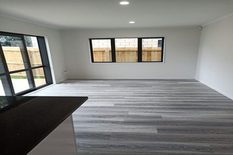 Photo of property in 37b Sheehan Avenue, Papakura, 2110