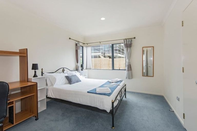 Photo of property in 114 Astley Avenue, New Lynn, Auckland, 0600