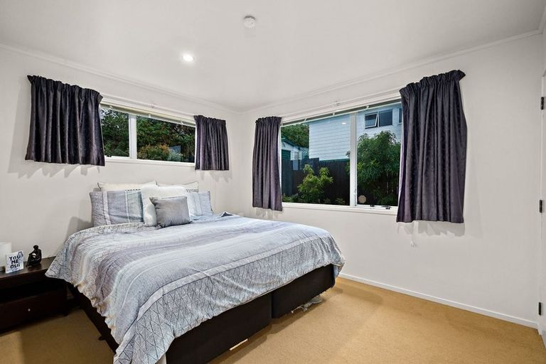 Photo of property in 13 Cushla Place, Massey, Auckland, 0614