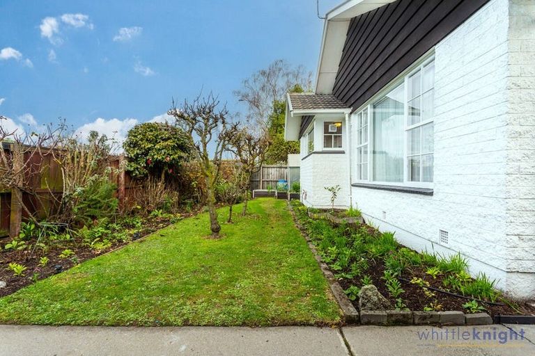 Photo of property in 11 Straven Road, Riccarton, Christchurch, 8011