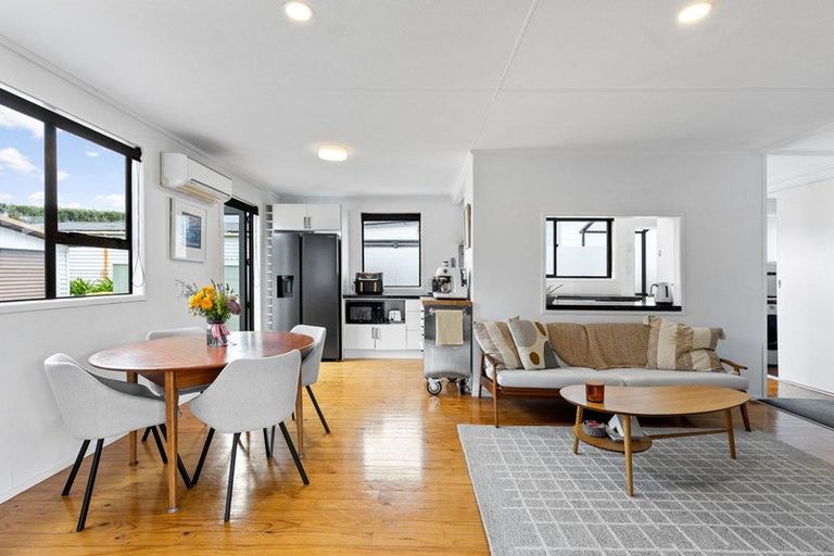 Photo of property in 8 Karaka Road, Whenuapai, Auckland, 0618