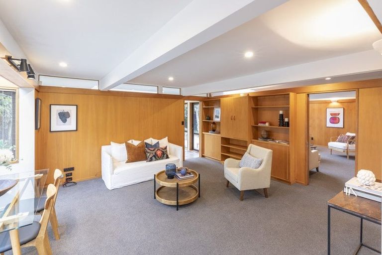 Photo of property in 16 Kent Lodge Avenue, Avonhead, Christchurch, 8042